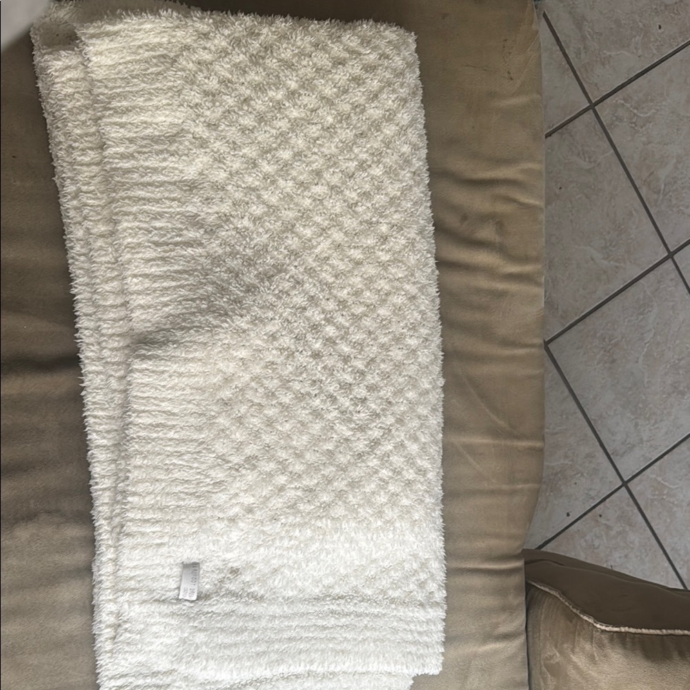 Cozy Textured White Blanket